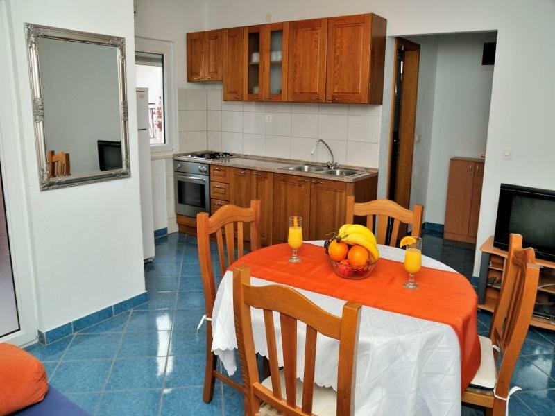 Apartments Mira Rogoznica  Exterior foto